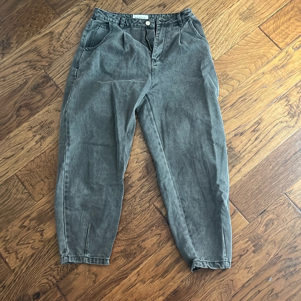 black washed jeans
